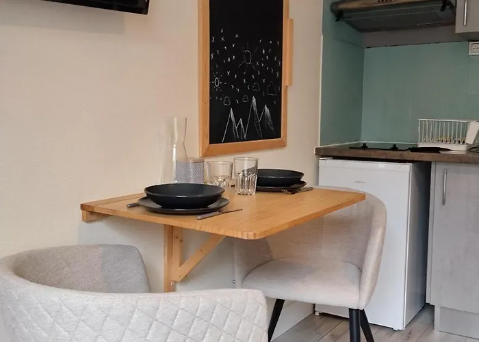 Face Aux Thermes Linge Compris La Bourboule